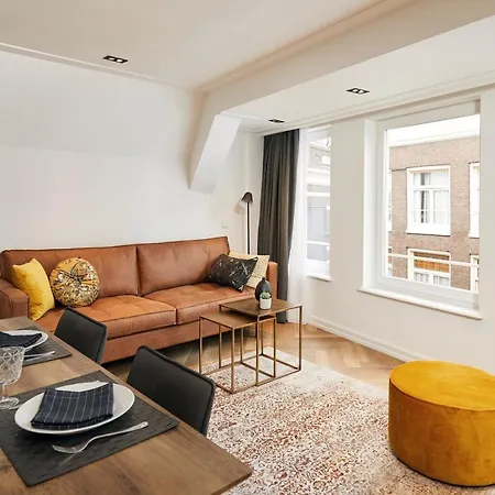 Damrak Short Stay Amsterdam Exterior photo
